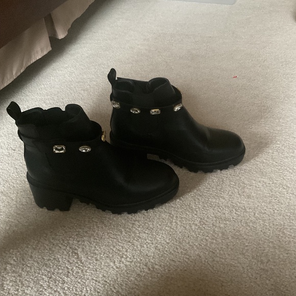 Boots - Picture 2 of 3